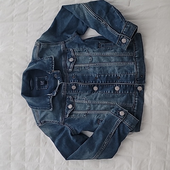 GAP Other - GAP denim jacket unisex